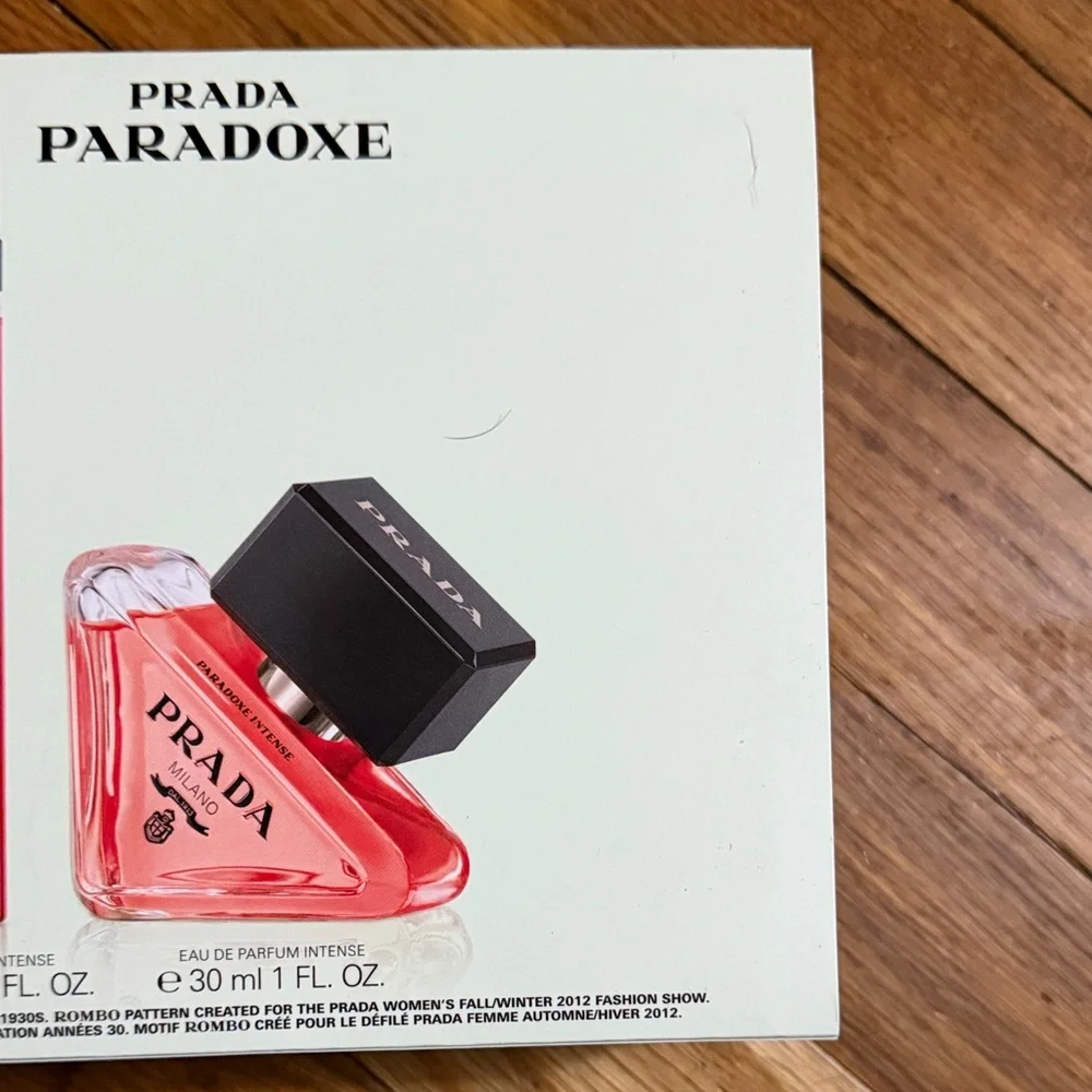 NIB Prada Paradoxe 1 oz Eau de Parfune - Picture 13 of 13